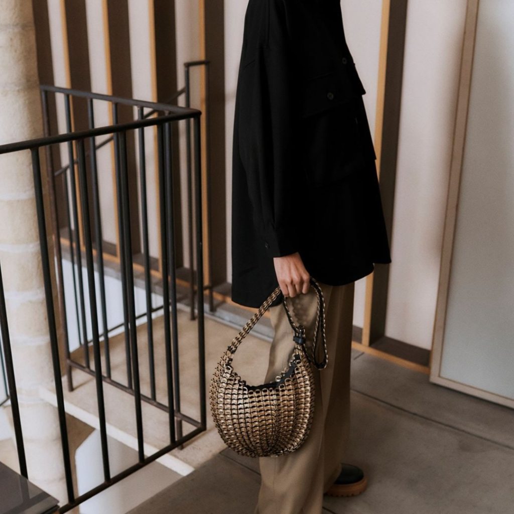 -Luxury-handbag-accessories-_-Gold-Shoulder-Bag