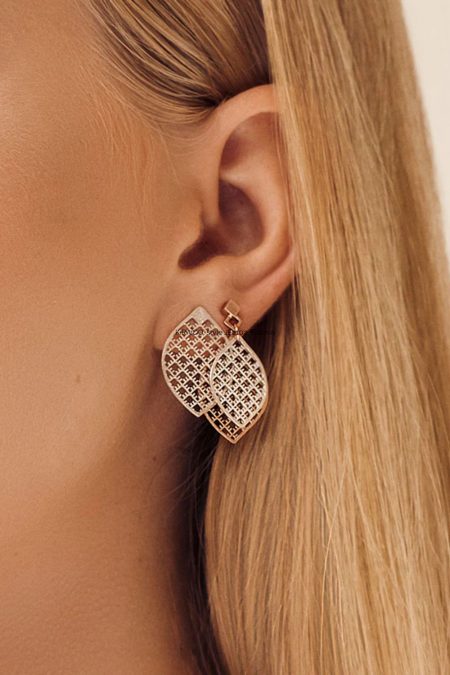 KiRiVOO, style JE2102 _ Leaf Earrings in Sterling Silver Ethically Made Sustainable Jewellery KiRiVOO, style JE2102 _ Leaf Earrings in Sterling Silver Ethically Made Sustainable Jewellery